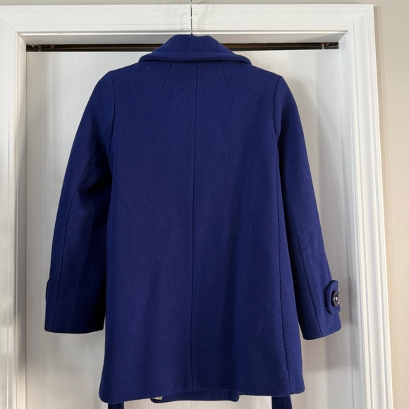 J.Crew Peacoat Blue Size 2 Petite Wool Blend
Gently used 2nd photo true color - Picture 11 of 17